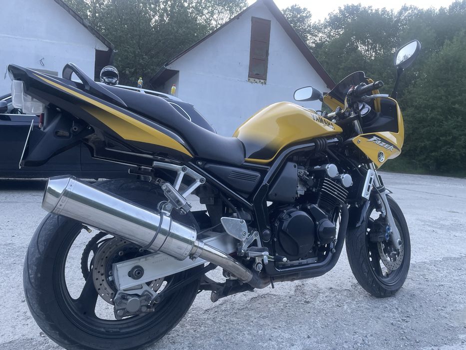 Yamaha FZS 600 Fazer