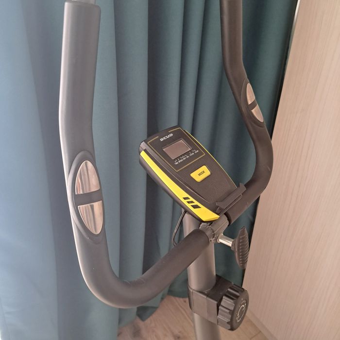 Vând bicicleta de camera