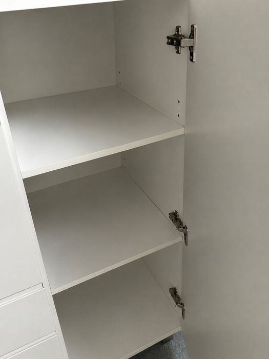 Comoda dulap modern alb lucios