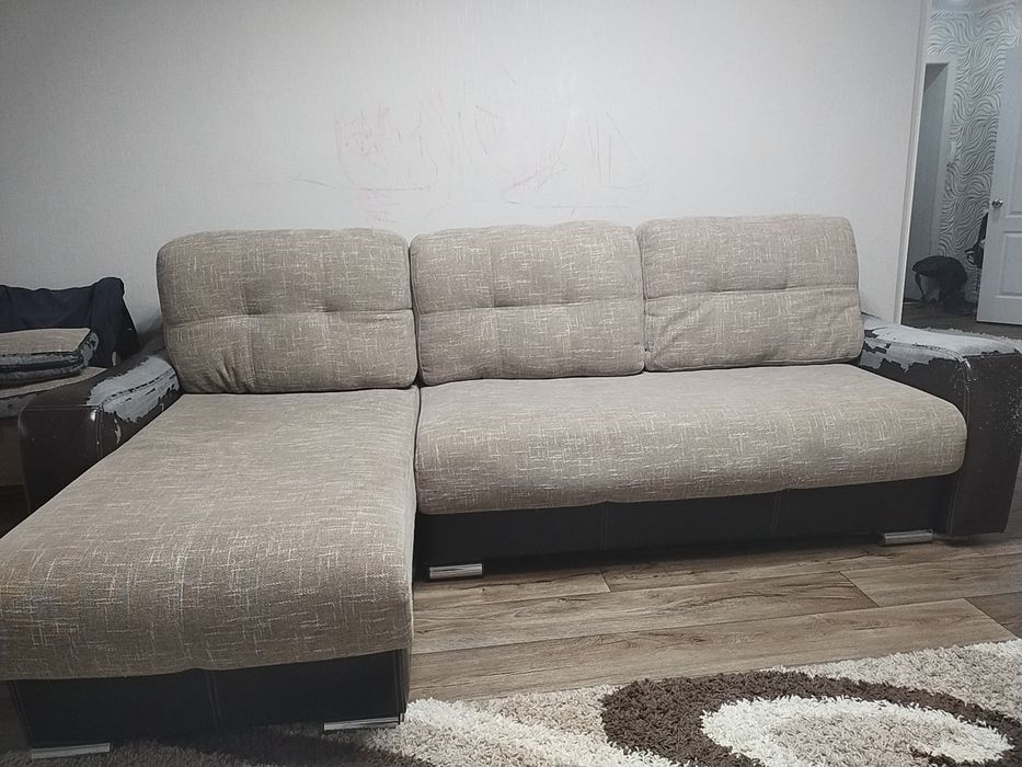 Продам диван- самовывоз