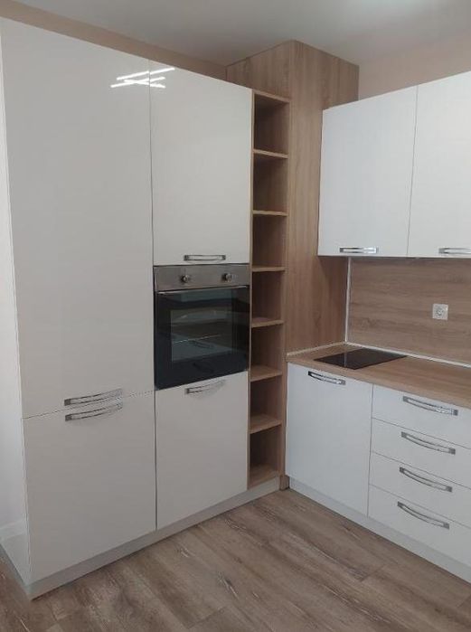 Дава се под наем Двустаен апартамент в Пловдив, Тракия - 70 кв.м за 475 € - Снимка #2