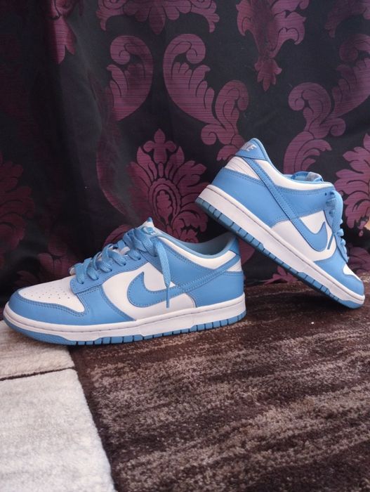 Vând urgent Nike dunk low mărimea 40 noi