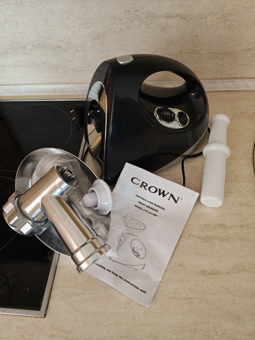Електрическа месомелачка CROWN