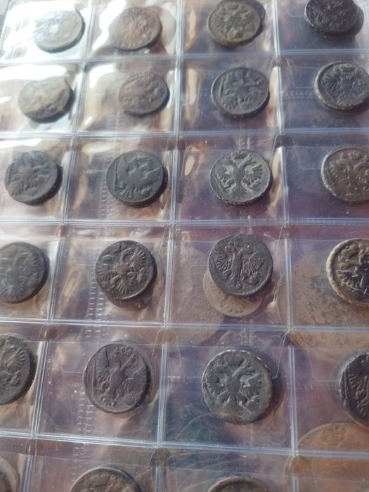 Продам альбом царских монет.