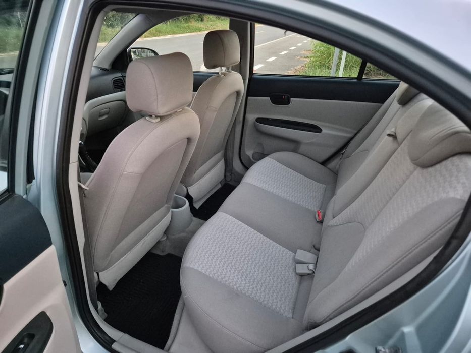 Hyundai ACCENT 1.6 BENZINA Aer Condiționat