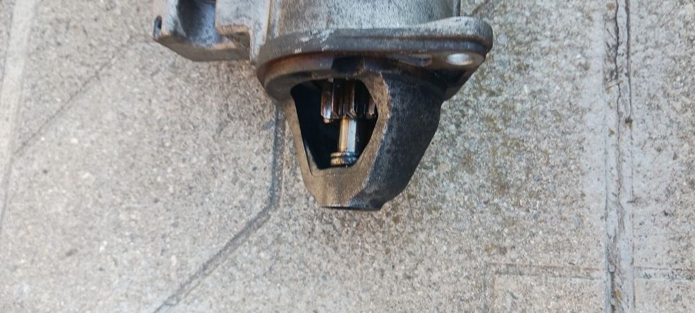 Авточасти. Стартер за В класа и волан за Рено