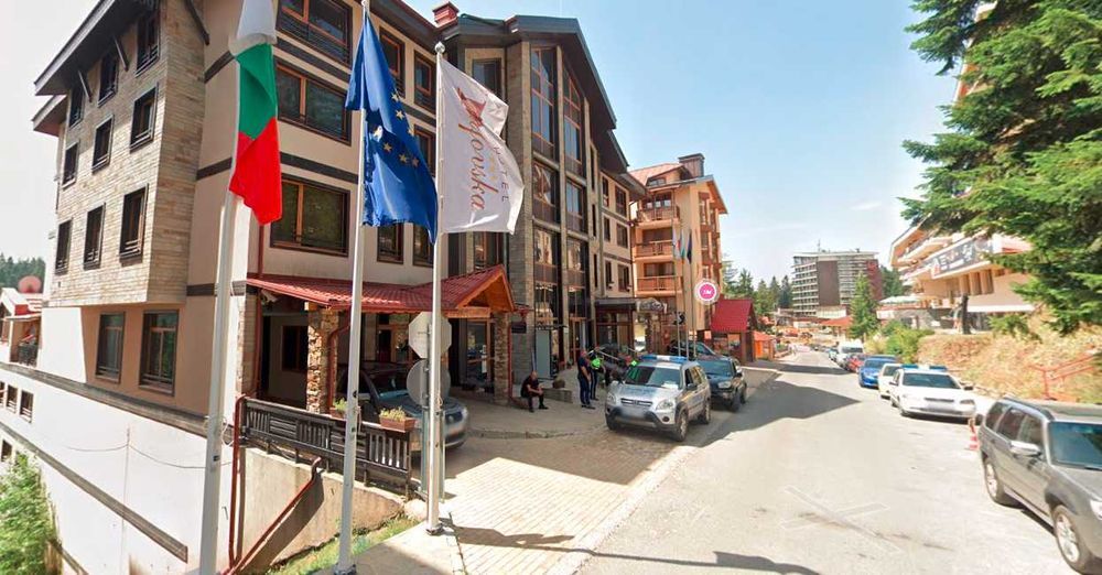 Продава се Гараж / Паркомясто в к.к. Пампорово - 19 кв.м за 430 €/кв.м - Снимка #1