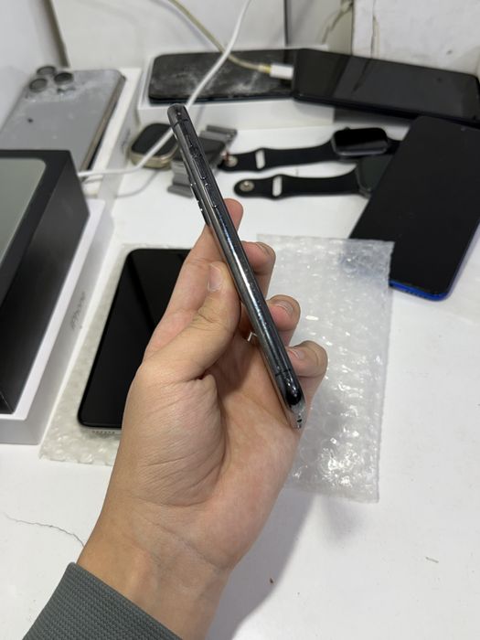 iPhone 11 pro 64gb срочни сотилади