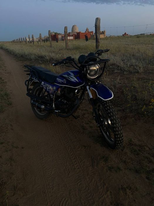 продам мотоцикл 200кубов