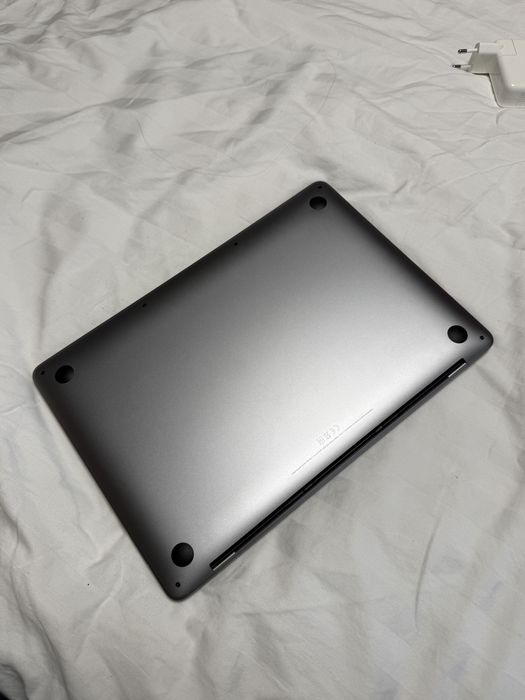 Macbook pro 13 2022