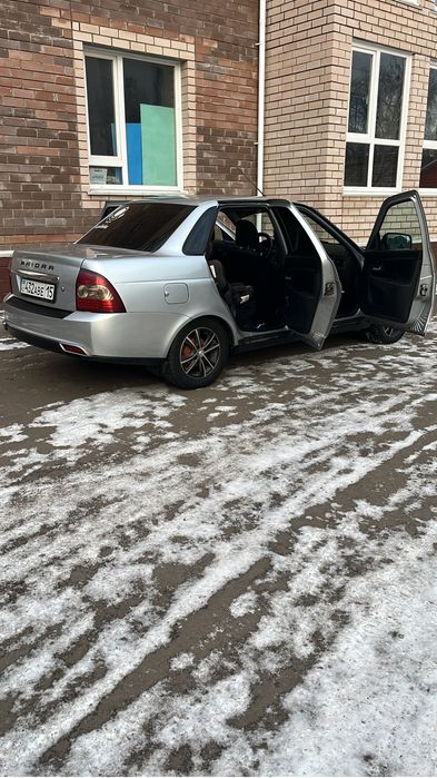 Продам приору 2014 год