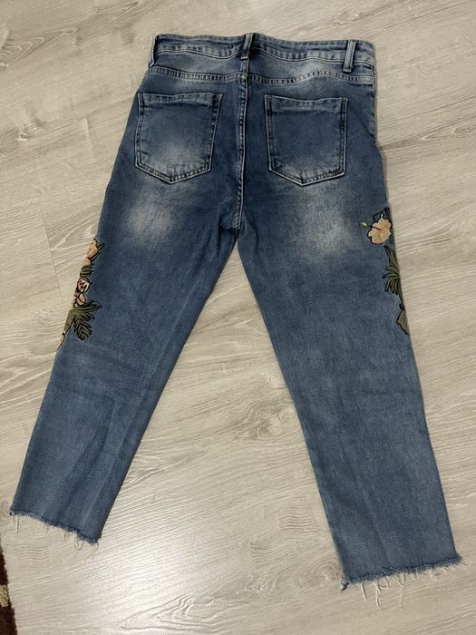 Джинсы фирменные