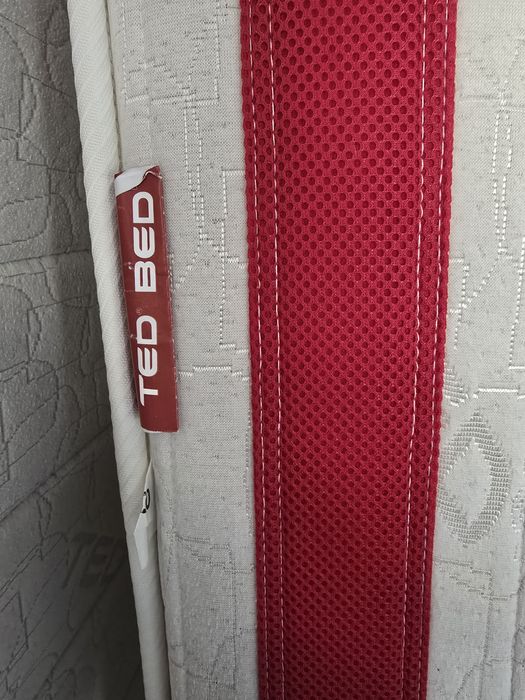 2бр.матраци и 2бр.подматрачни рамки ТЕД