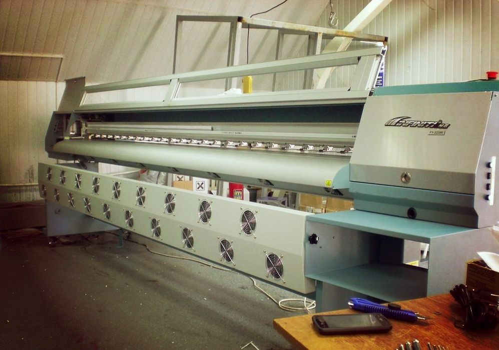 Infinti 3208R banner aparat 3500$ narxini kelishamiz