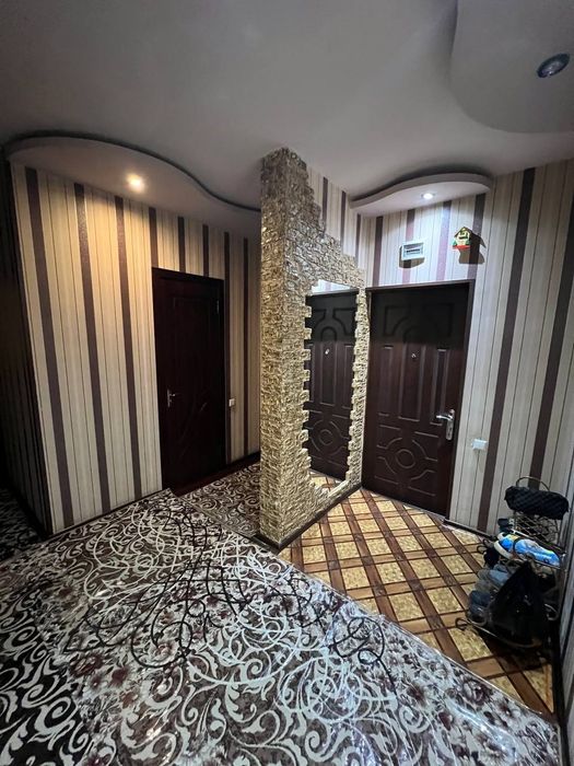 Срочно Продаю Квартиру Чиланзар 14 Балкон 2.20×7 4/2/4