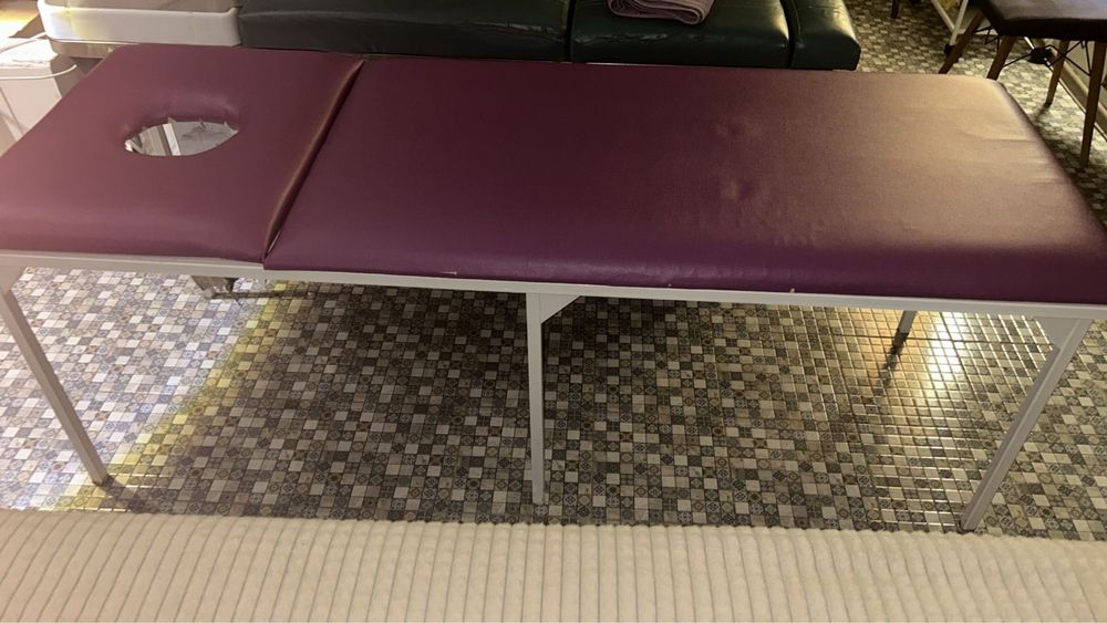 Продаю кушетки прочные