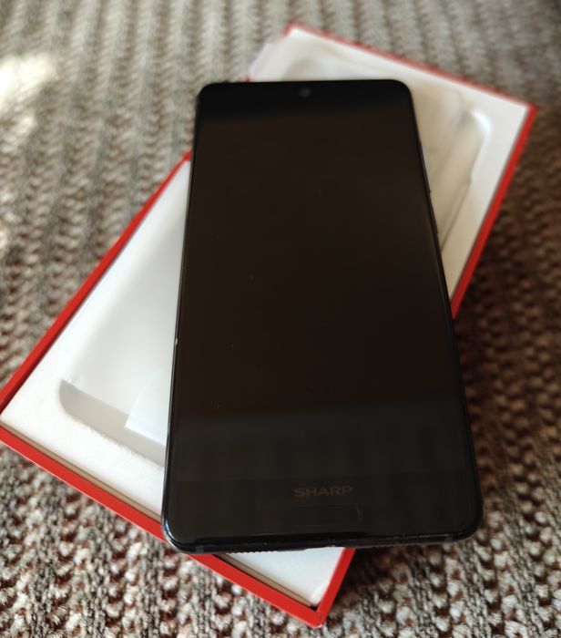 Sharp Aquos S2 4/64GB Смартфон