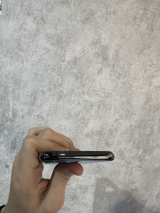 Iphone 11 pro black 64 gb battery 100% display alishgan