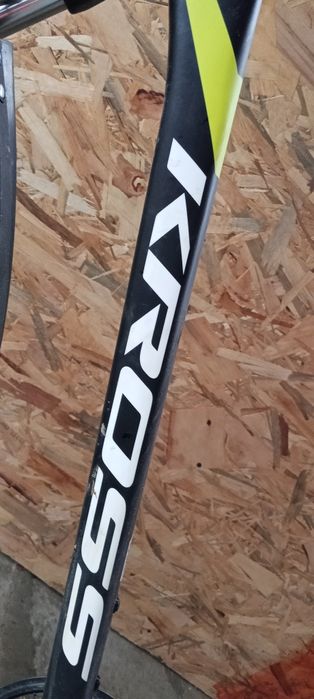 Vînd bicicleta (kross)