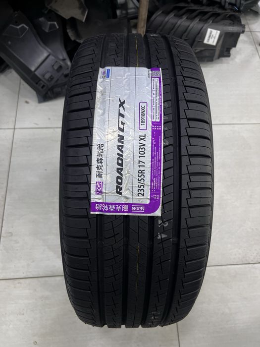 Nexen 235/55/17 balon