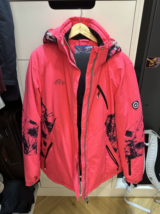 Зимний лыжный костюм