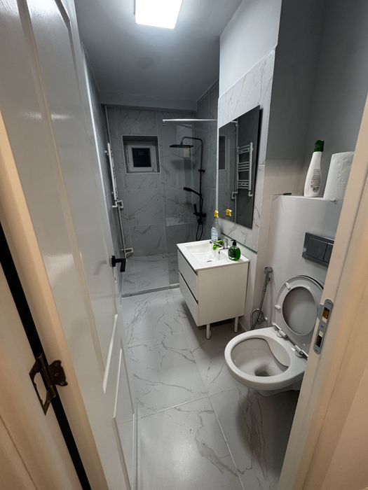 Renovare apartament/Renovare case/ renovare vile/ renovări complet/ zugrav/gresie/faianta/parchet/ Amenajare interioare/ tincuiala /usi/terasa
