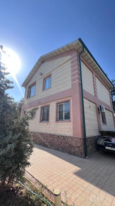 Продается участок с домом, ориентир: Янги Узбекистан, 6 соток 180м²