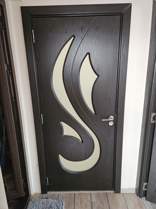Интериорни врати
