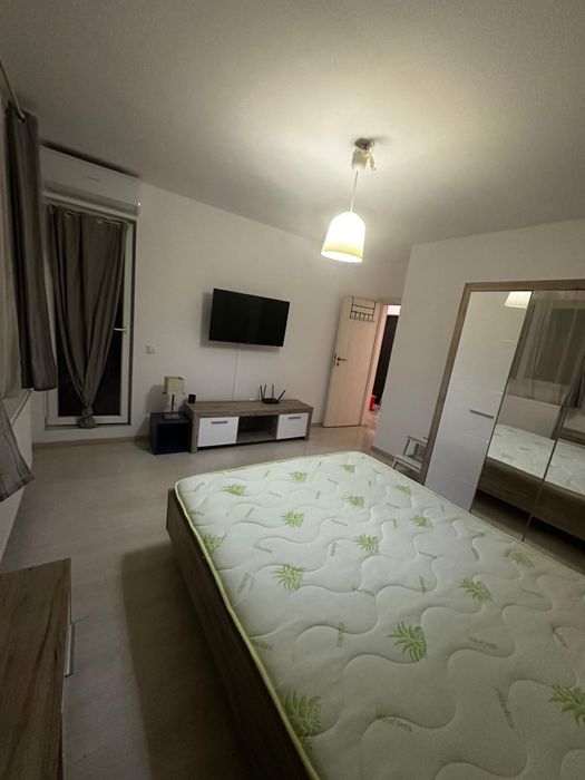 Inchiriez garsoniera militari residence