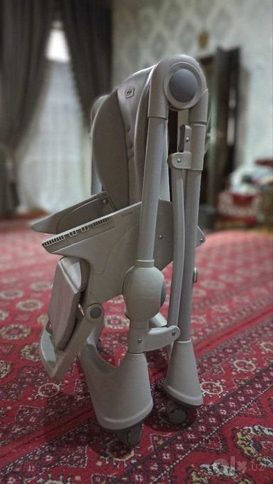 Продам детский столик