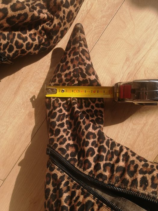 Боти с ток 39 номер +ПОДАРЪК гривна в леопардов принт +скрънч