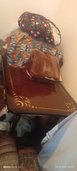 Stol sotiladi holati yahshi