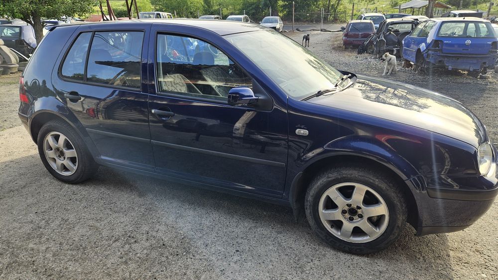 Голф 4 - 1.6 бензин на части