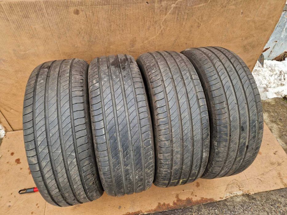 4 Michelin R17 215/55 Летни гуми  DOT4723