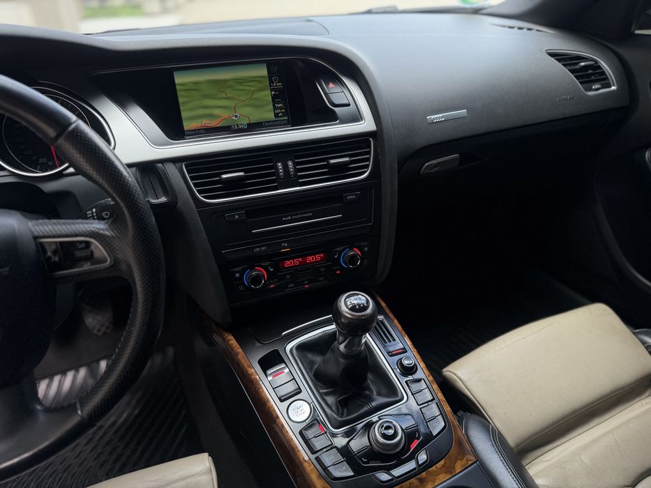 Audi A5 individual // 2010 // 2.0 170 Cp // Xenon-Led // Piele