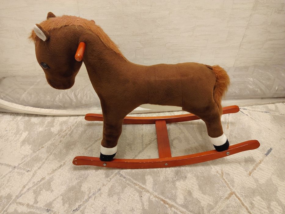 Лошадка кочалка детская