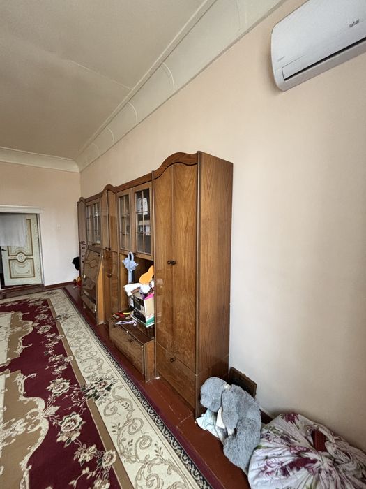 Стенка мебельная шкаф с витриной