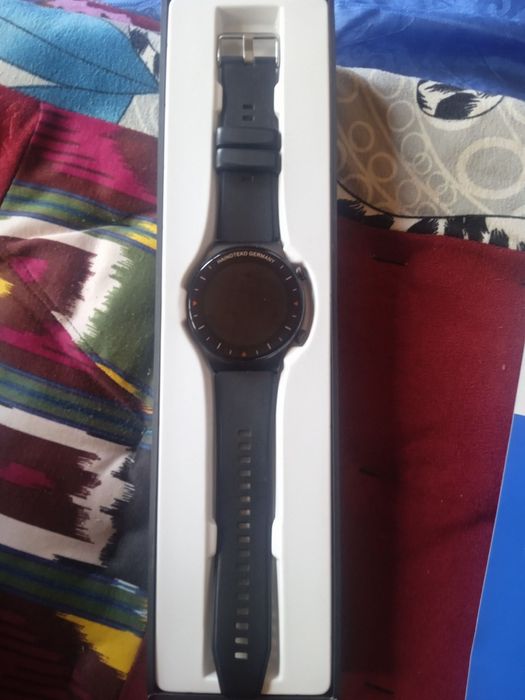 Qo'lsoat juda qulay va o'z narxiga nisbatan arzon