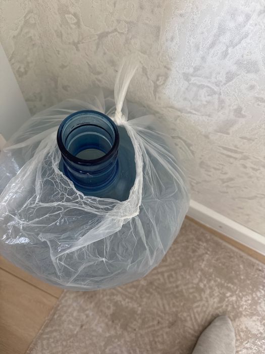 Бутыль 19л пластиковый