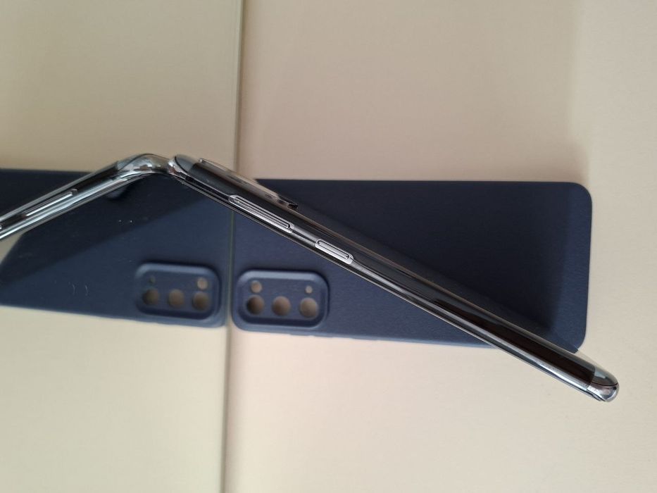 Продам Samsung Galaxy S20