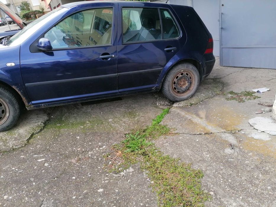 Masina Volkswagen Golf 4