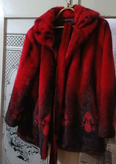 Полушубок женский   .