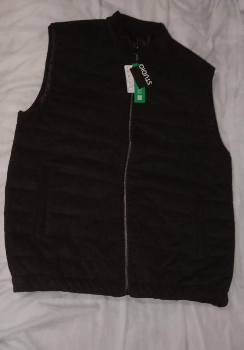 Мужская безрукавка новая, осень-весна