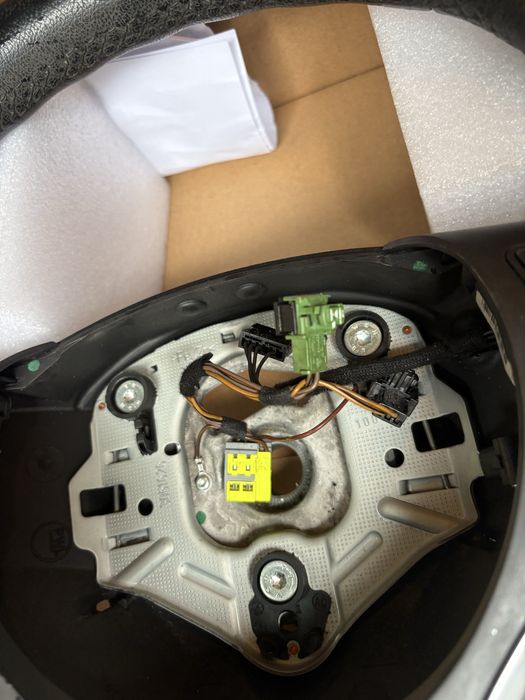 Bmw e90 Волан и Airbeg