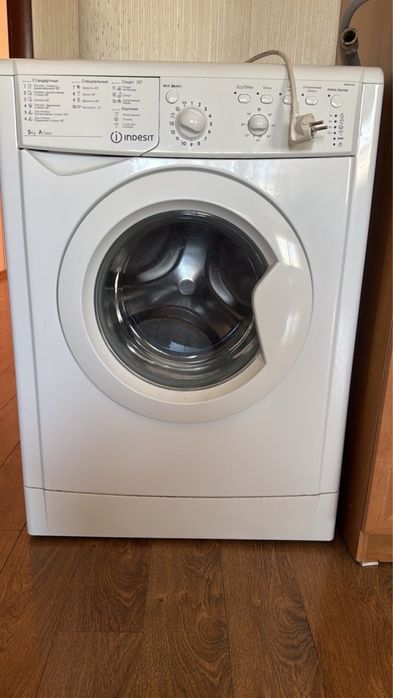 Стиральная машинка Indesit