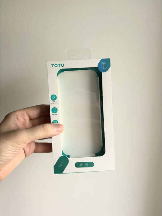 Чехол на iPhone 15 Totu