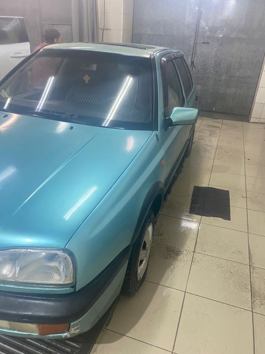 Продам машину , коробка автомат