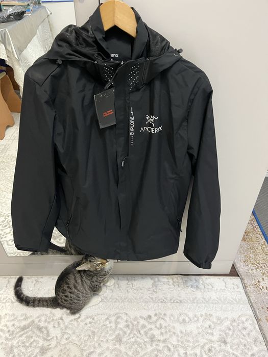 Ветровка Arcteryx для подростка