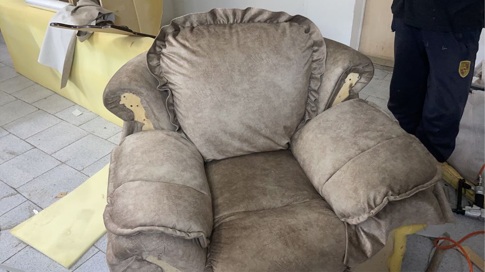 Перетяжка мебели Обшивка Диван Кресло Пуфик Кровать - Изготовление ...