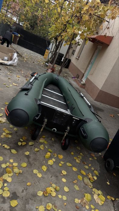 Vand barca kolibrii dsl 360 aproape noua 2025 +++